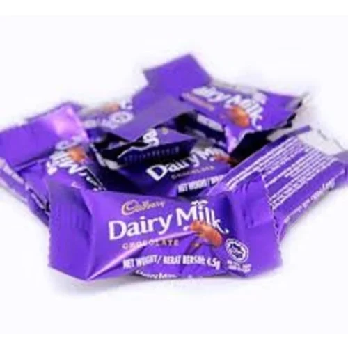 my-11134207-7r98w-lxxepp96x7xs72.webp Cadbury Dairy Milk 85pcs 382g